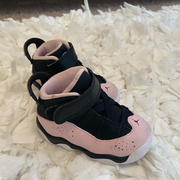 Jordan 6s Rings - Picture 2 of 2